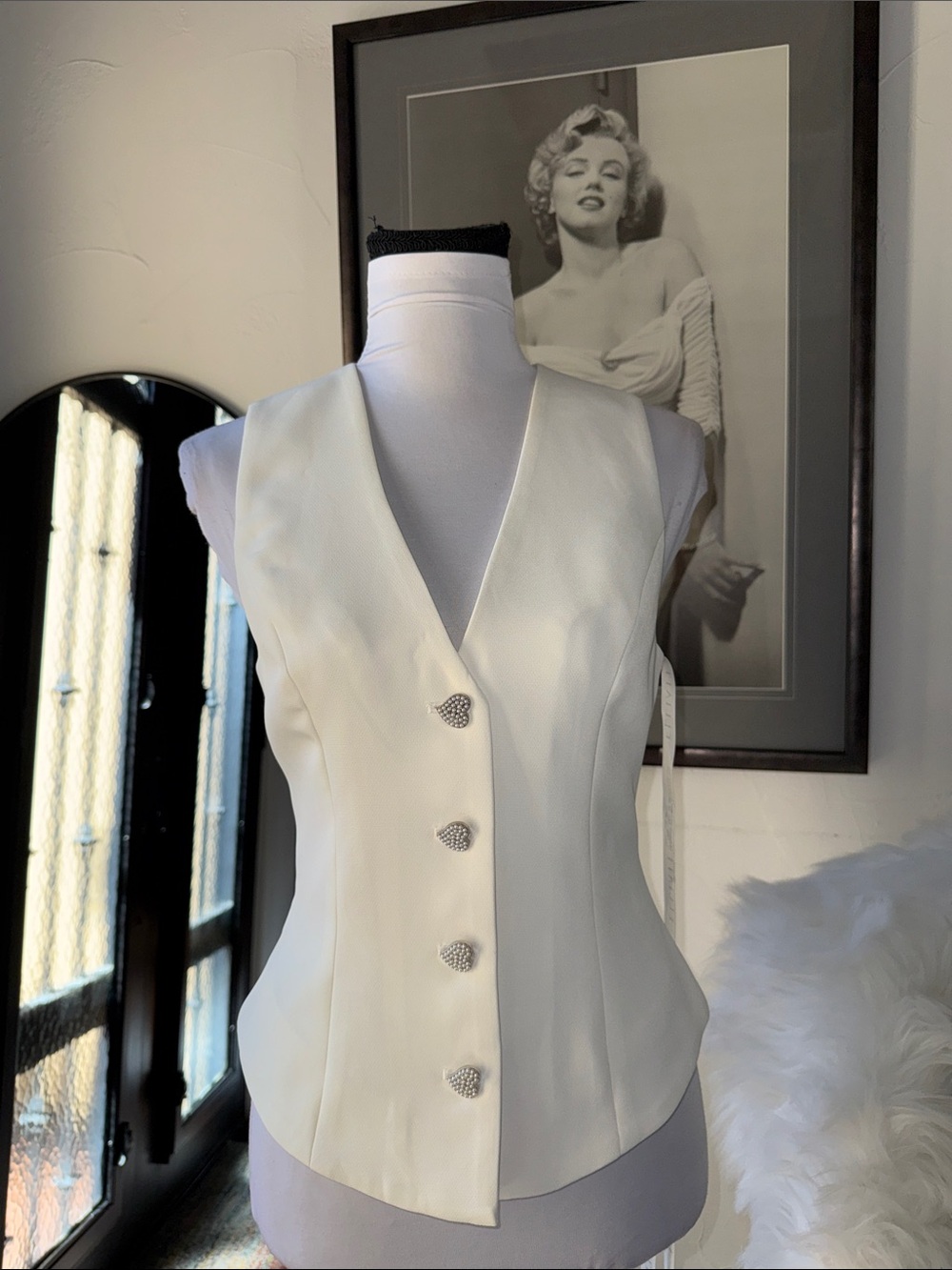 Elliatt Ivory Vest with heart buttons • medium • NWT